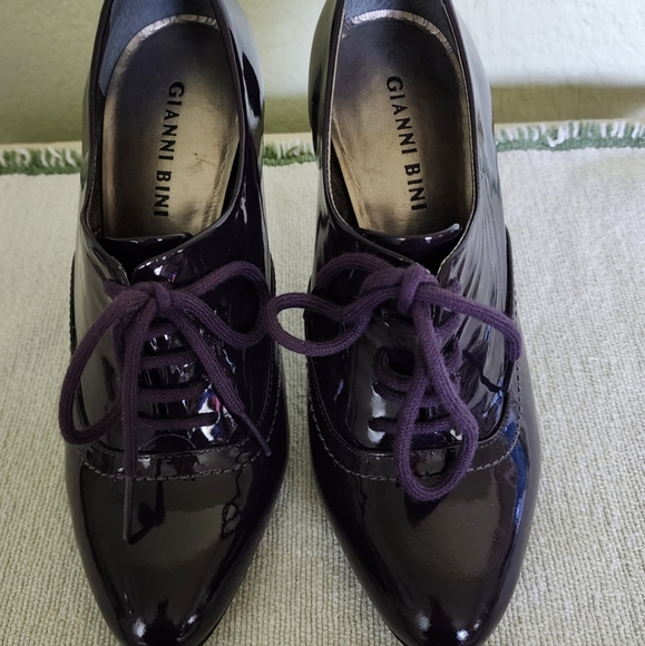 Shoes - Picture 2 of 2